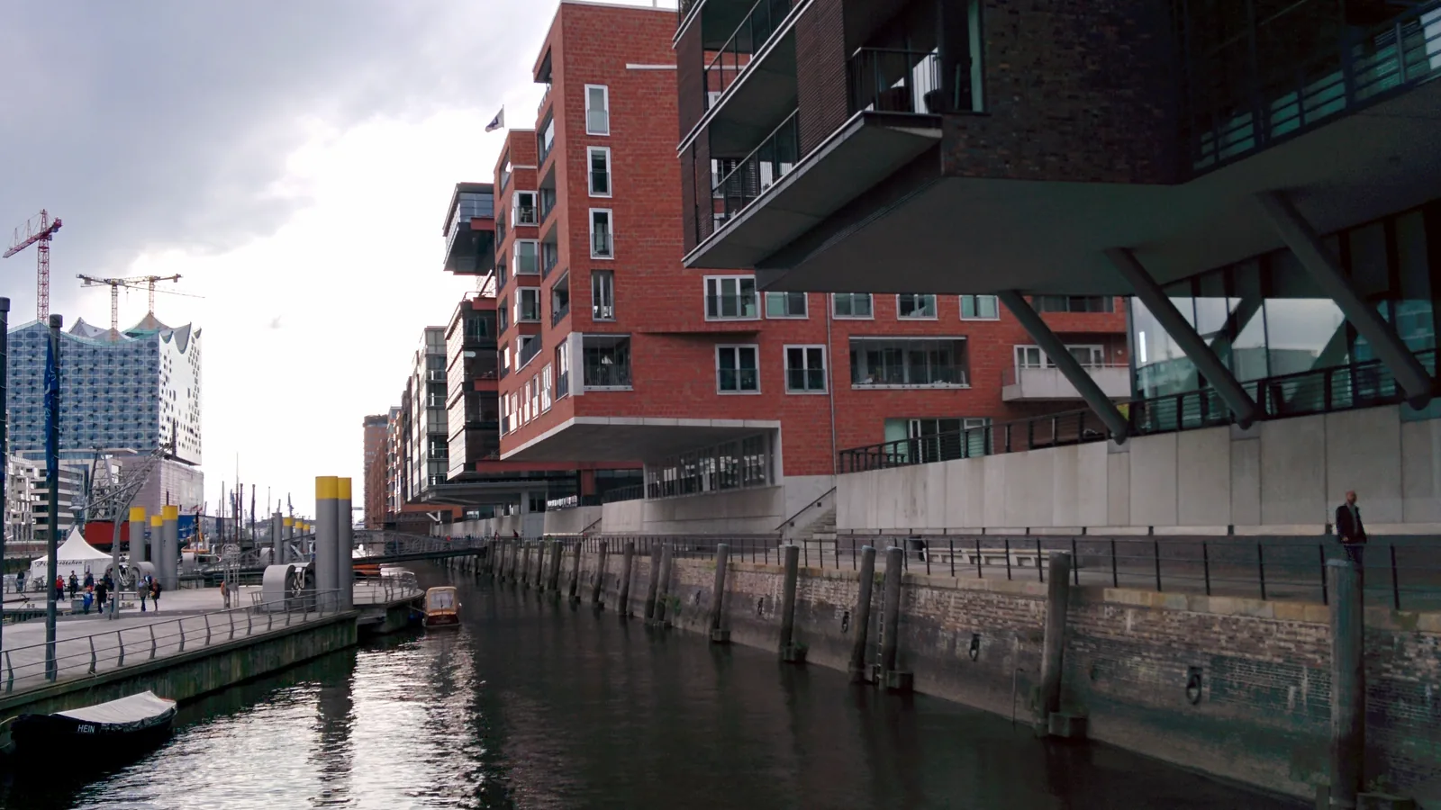 Speicherstadt und Elbphilharmonie in Hamburg