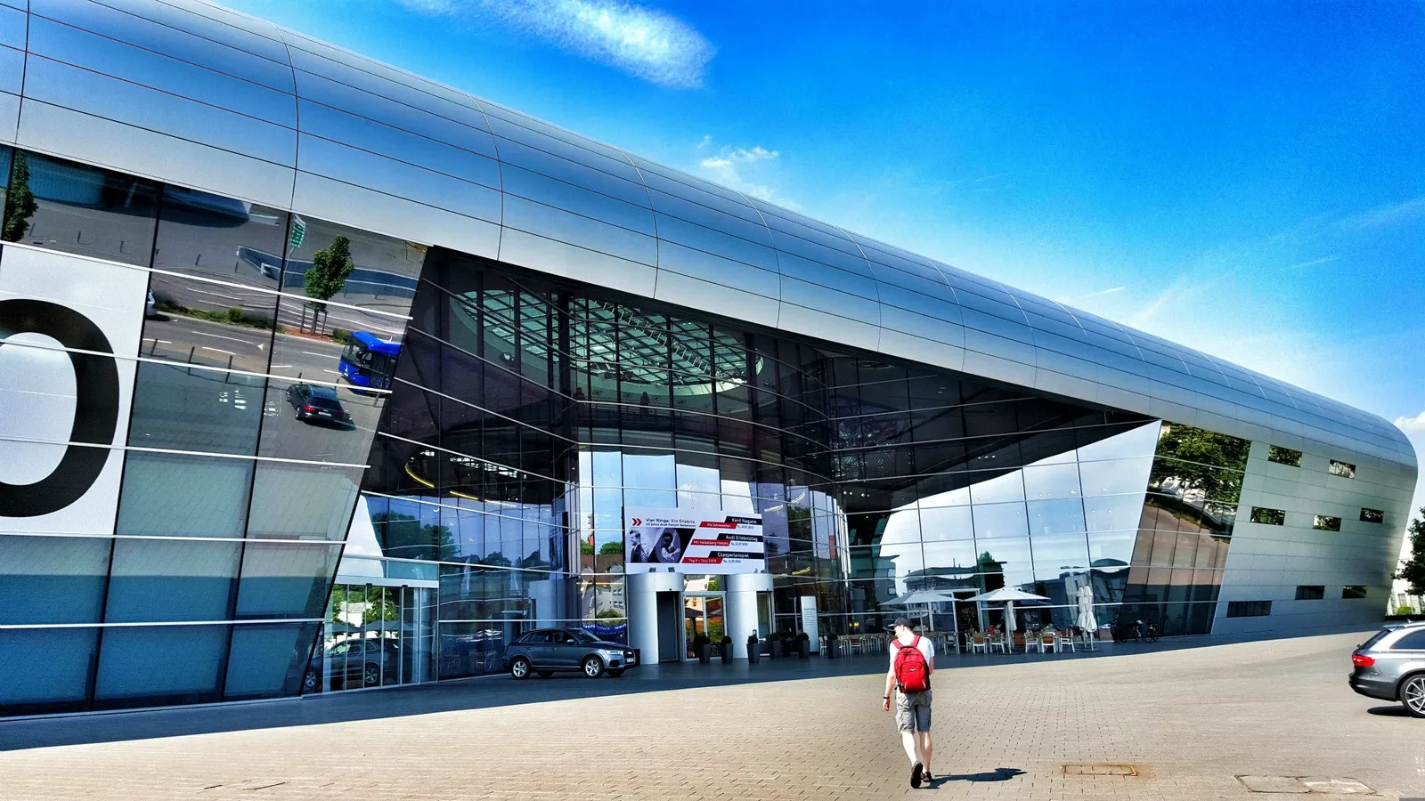 Das Audi Forum in Neckarsulm — Wahrzeichen der Automobilstadt